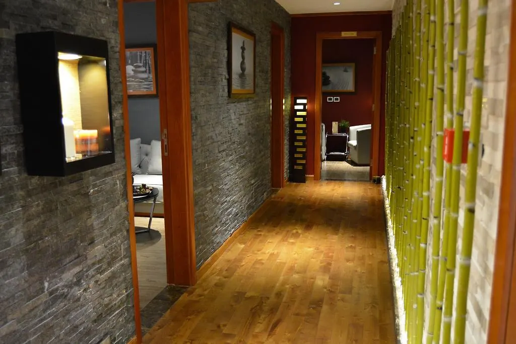Отель Ibis Styles Dubai Jumeira